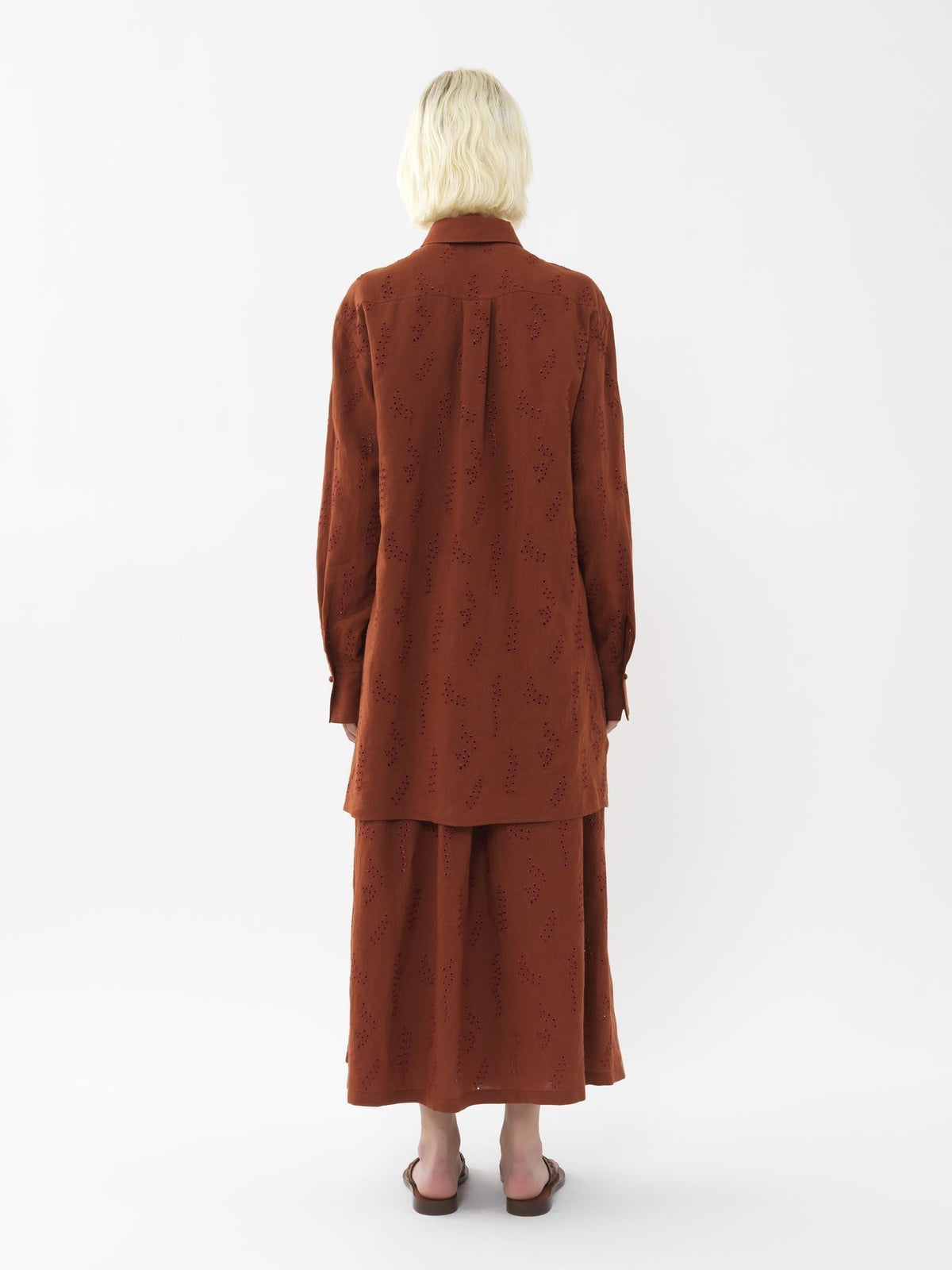 OK PORTE_Chemise longue Patricia Chloé x Eres en lin - Red Ochre