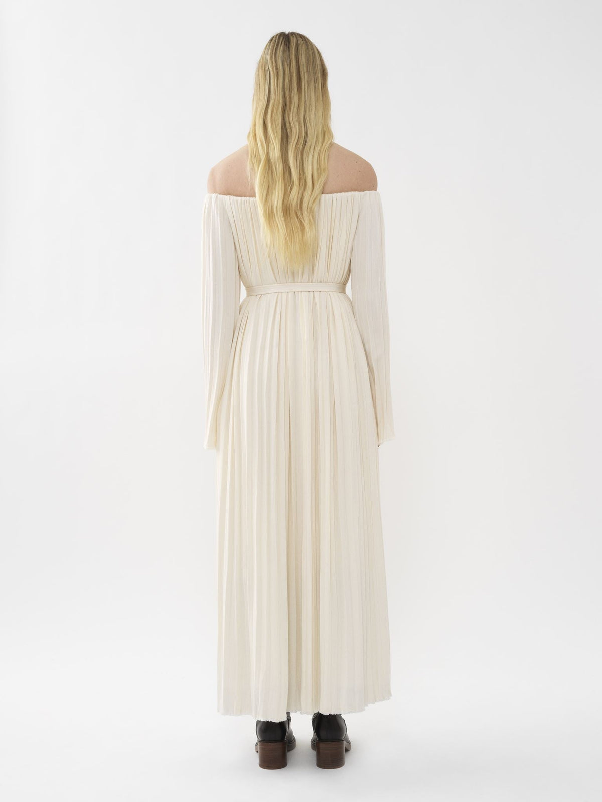 OK PORTE_Robe épaules nues en soie - Seedpearl Beige