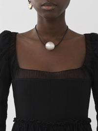 OK PORTE_Robe maxi empire en soie - Black