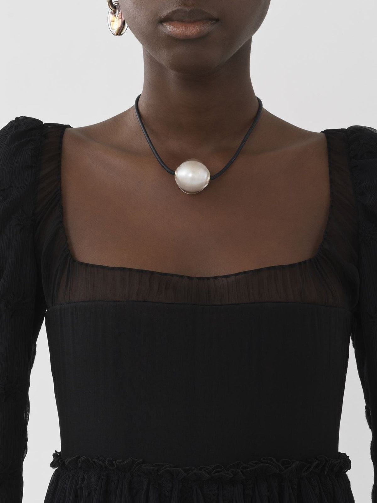 OK PORTE_Robe maxi empire en soie - Black