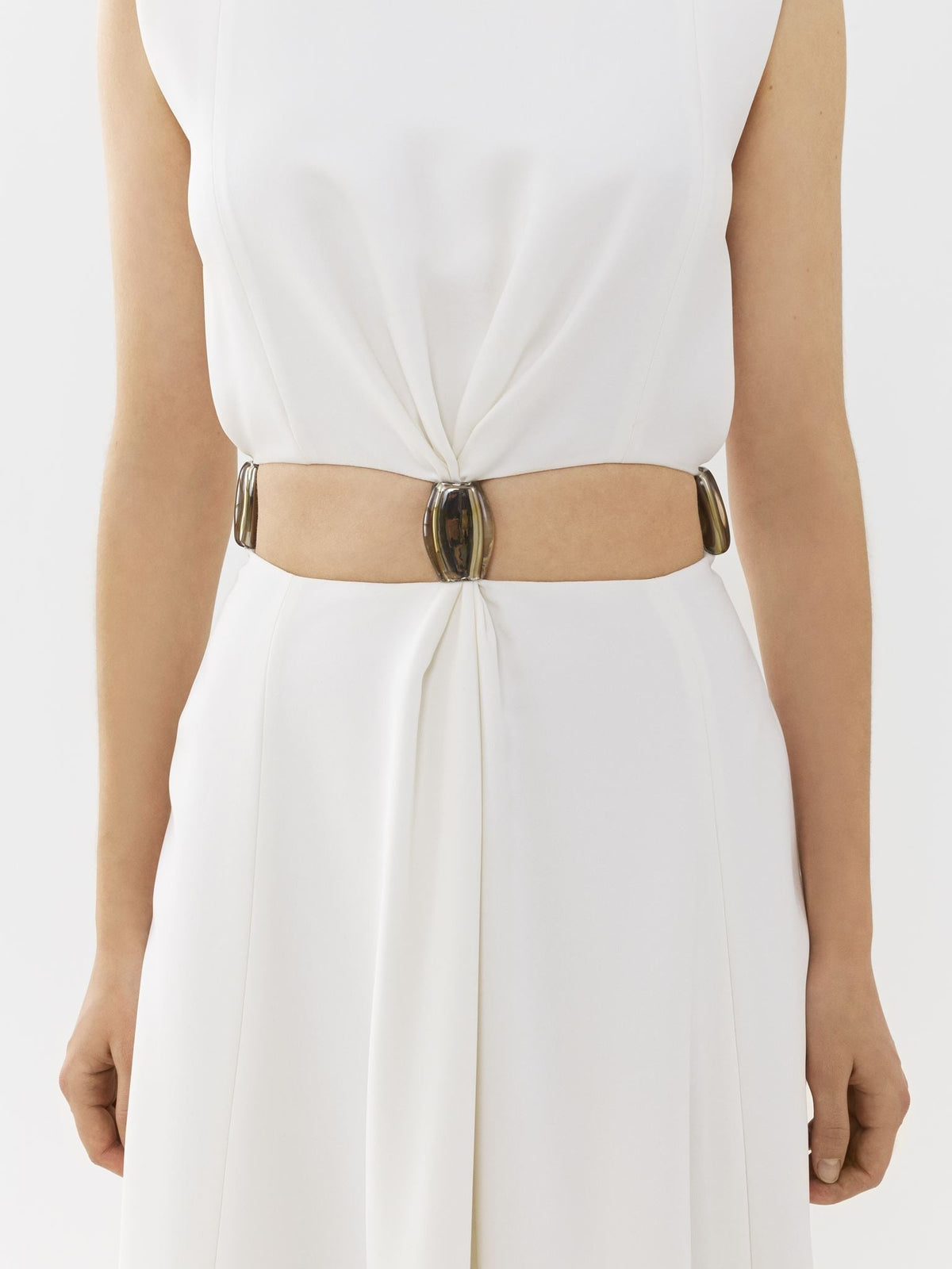 OK PORTE_Robe longue sans manches en soie - White