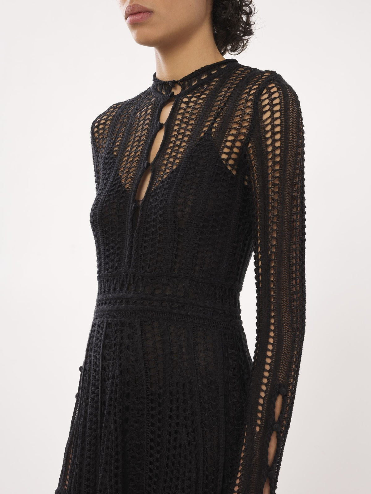 OK PORTE_Robe courte évasée à col boutonné en lin - Black