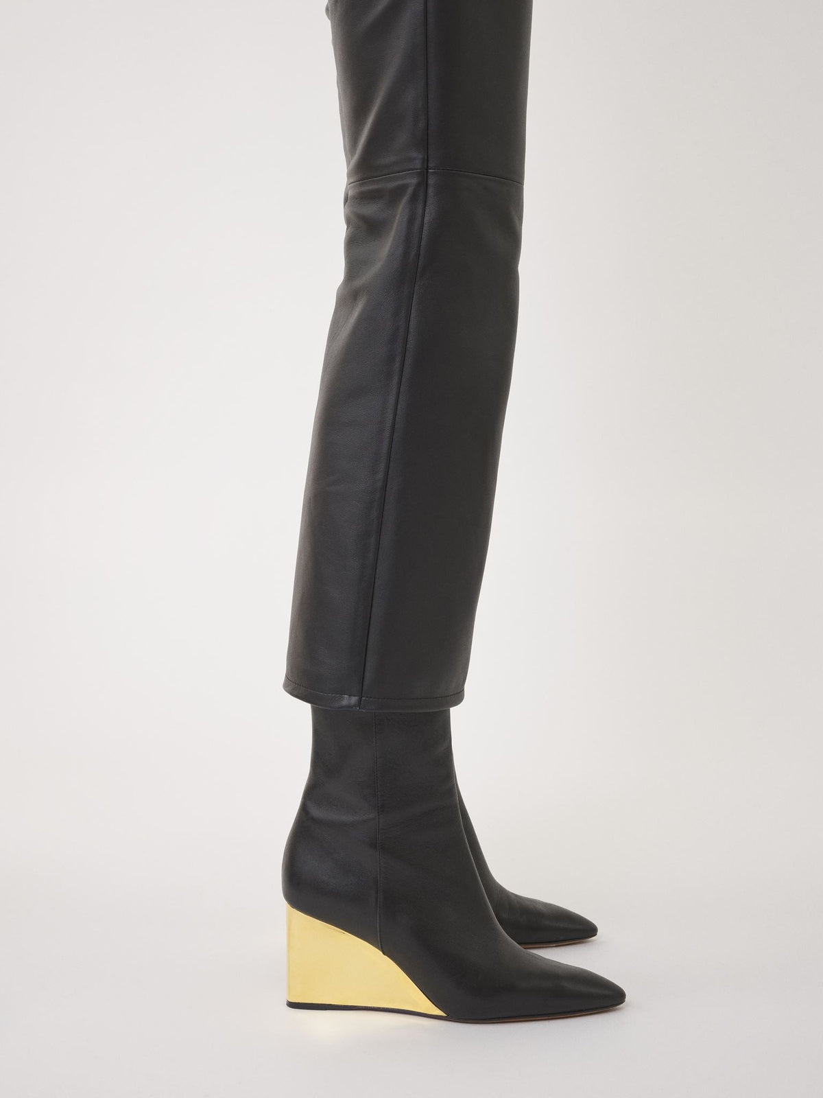 OK PORTE_Bottines compensées Rebecca 75 en cuir - Black