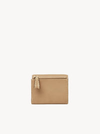 NO PORTE_Portefeuille compact à trois volets Edith en cuir - Soft Tan