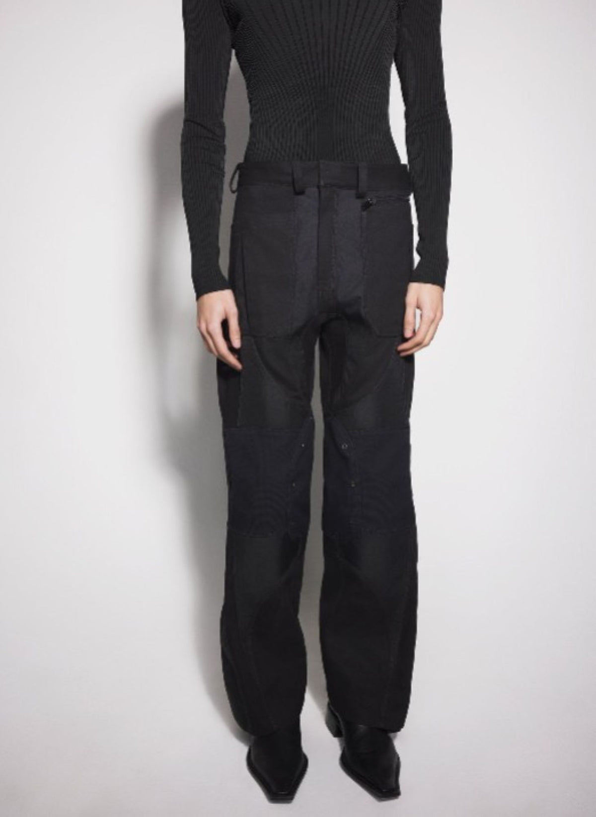BLACK TECHNICAL FABRIC CARGO PANTS