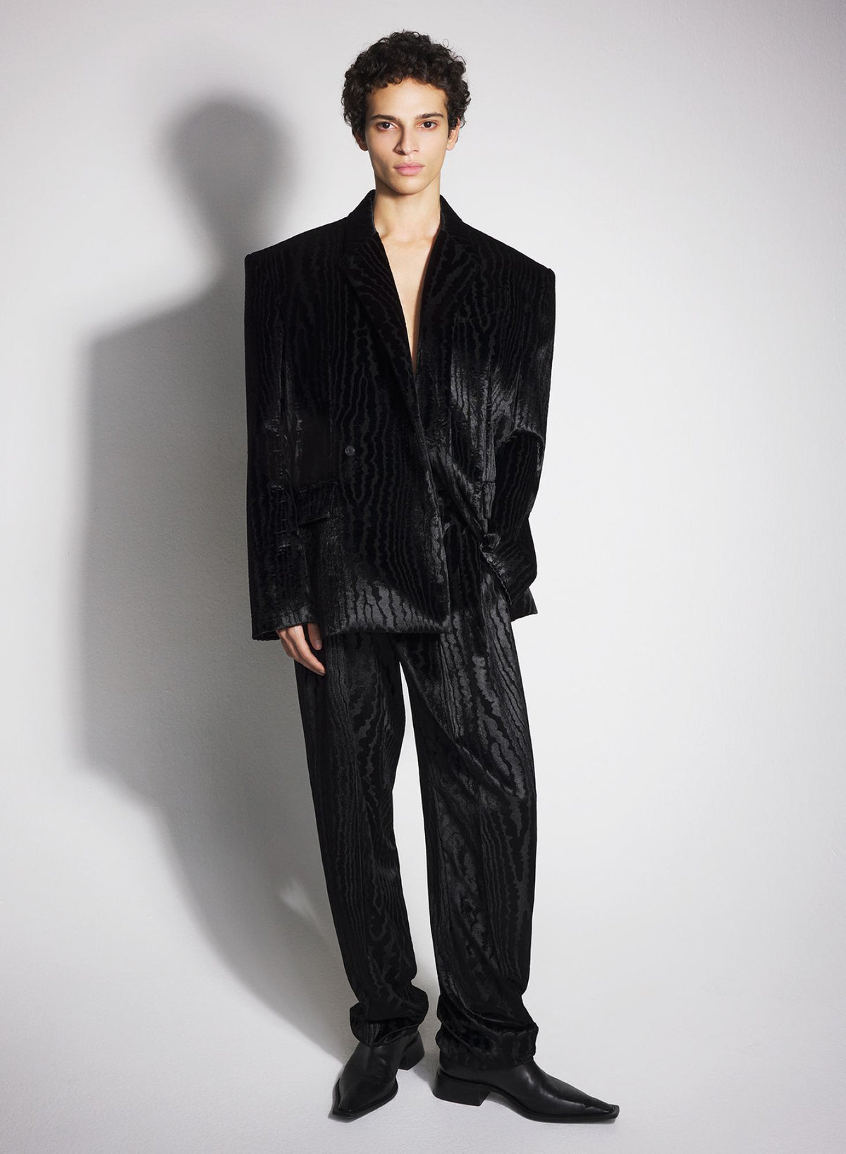 BLACK MOIRÉ VELVET JACKET