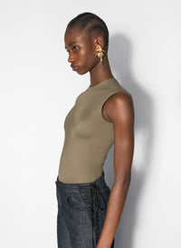 BLACK SLEEVELESS SHOULDER LOGO BODYSUIT