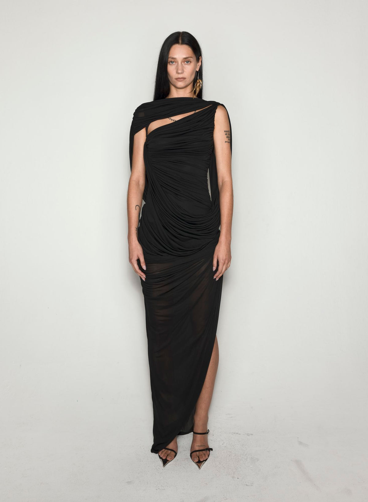 BLACK DRAPED BACKLESS GOWN
