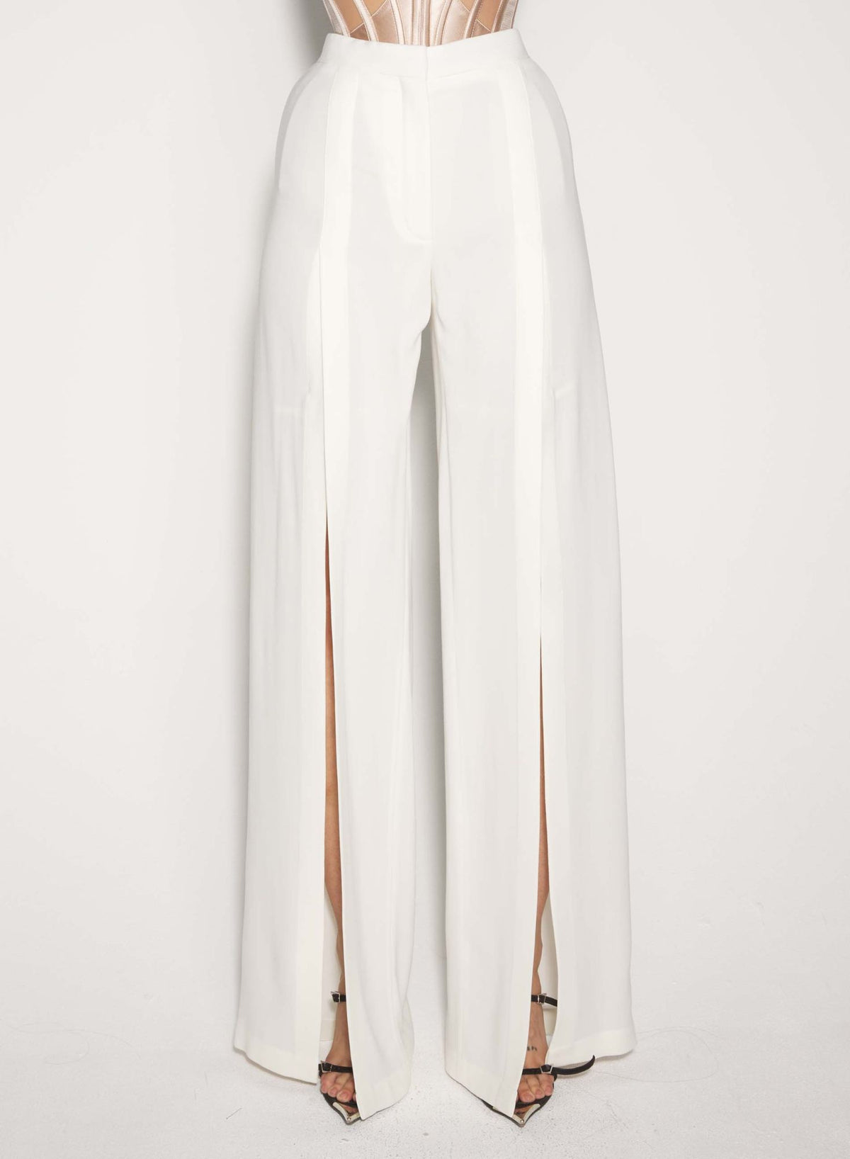 WHITE WIDE-LEG SLIT BUCKLED TROUSERS