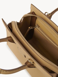 OK PORTE_Sac cabas zippé Edith en cuir - Milky Brown