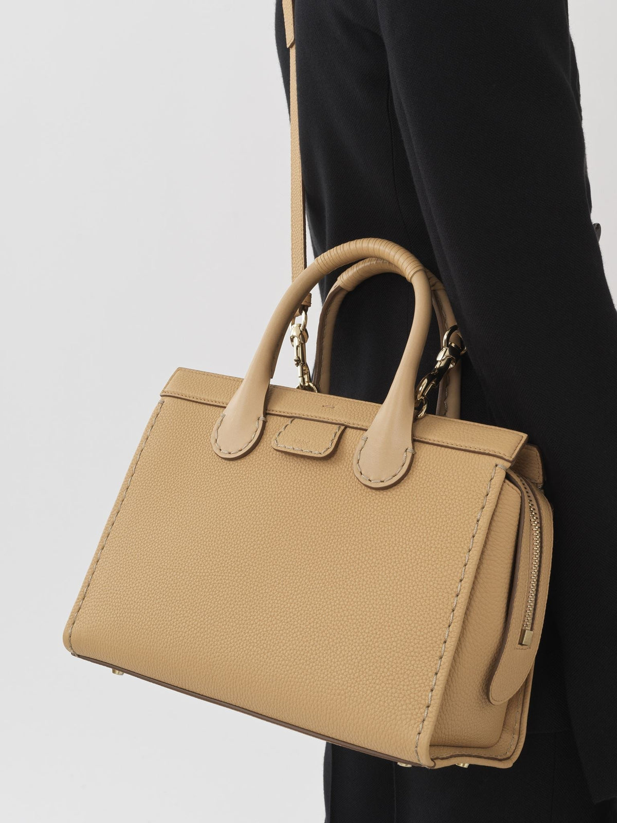 OK PORTE_Sac cabas zippé Edith en cuir - Milky Brown