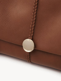 OK PORTE_Grand sac souple porté épaule Penelope en cuir - Caramel
