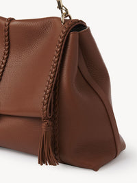 OK PORTE_Grand sac souple porté épaule Penelope en cuir - Caramel
