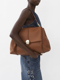 OK PORTE_Grand sac souple porté épaule Penelope en cuir - Caramel