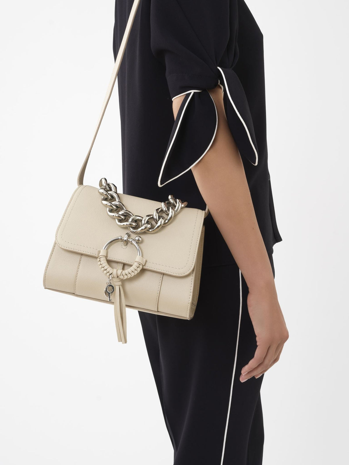 OK PORTE_Sac à main chaîne Joan en cuir - Cement Beige