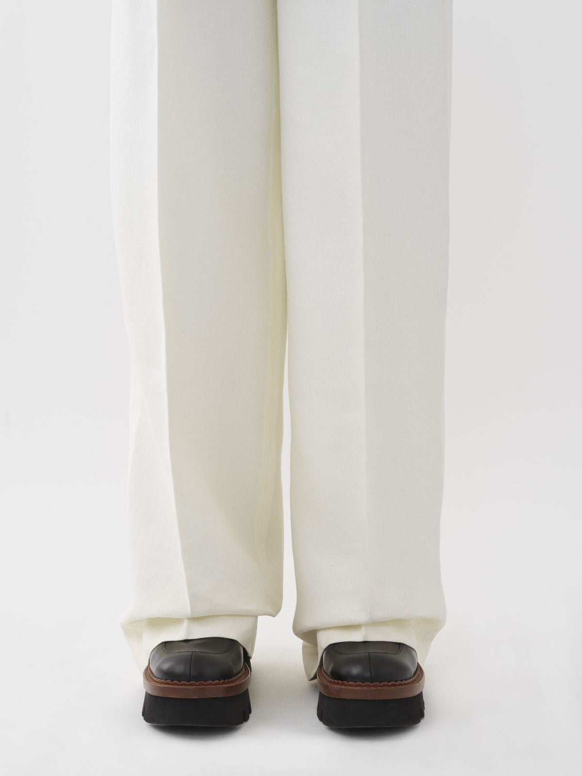 OK PORTE_Pantalon large en lin - Iconic Milk