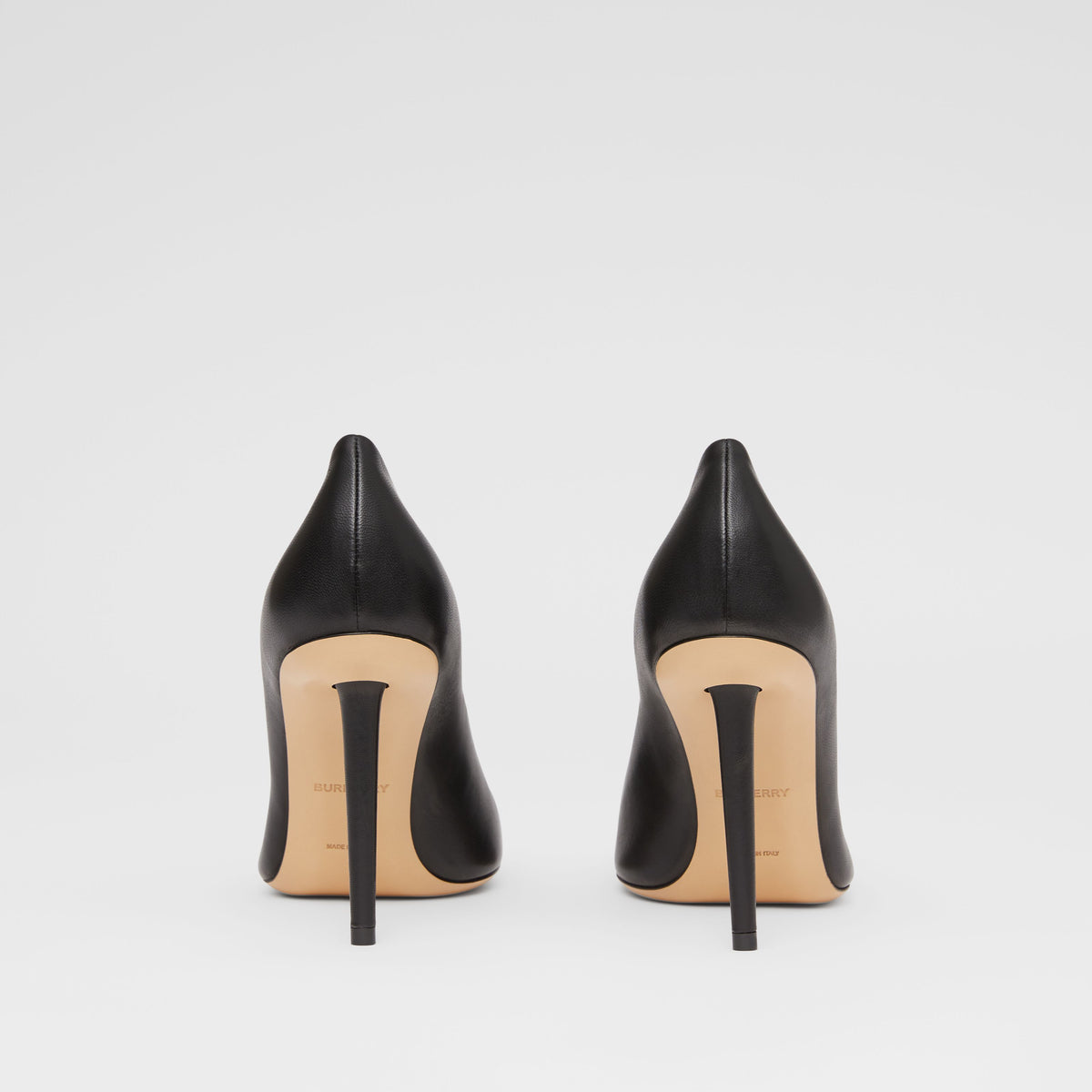 W COURT / PUMP NOIR