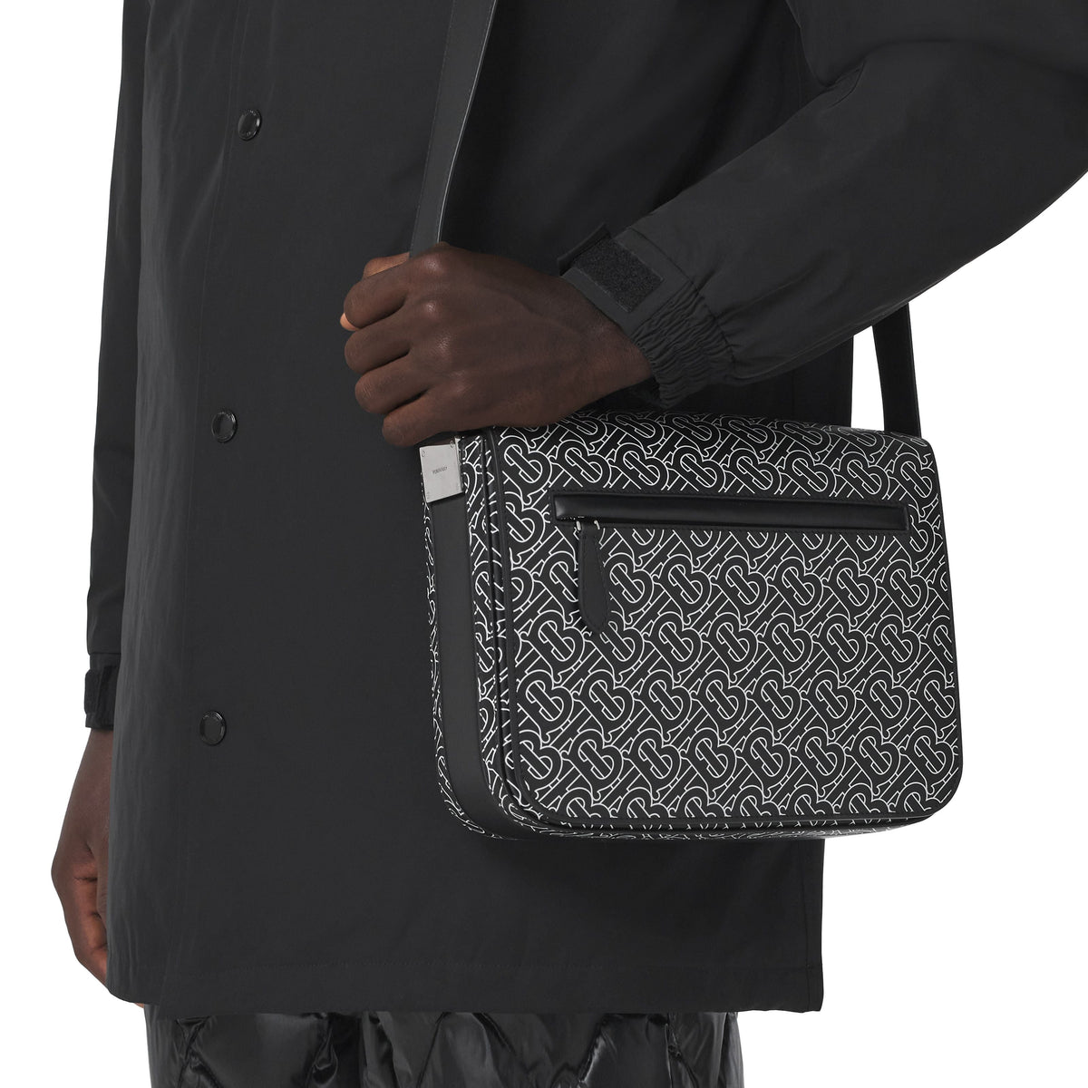 M MESSENGER BAG NOIR BLANC