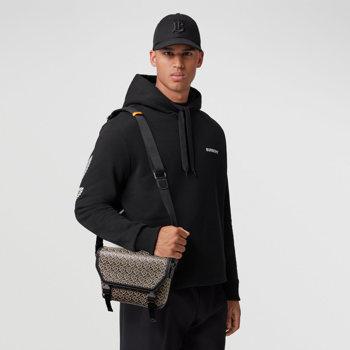 M MESSENGER BAG NOIR/ORANGE