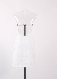 Fully embroidered short skirt - White