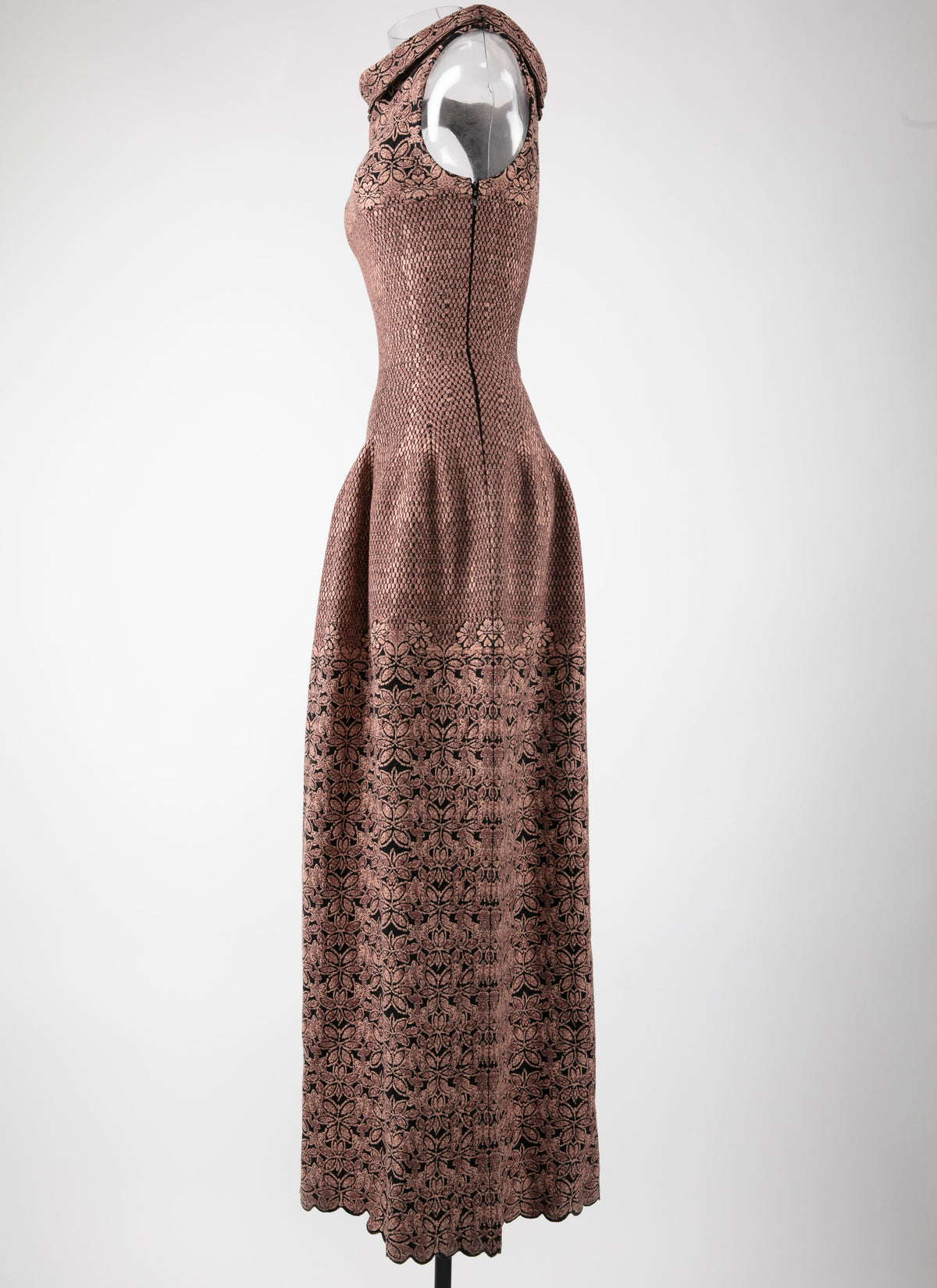 Robe mi-longue col bateau à ourlet festonné - Noir & Marron