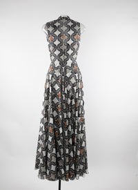 Deep v-neck maxi dress in silk - Ivory & Black