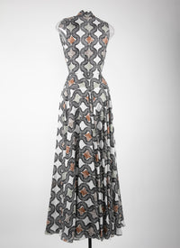 Deep v-neck maxi dress in silk - Ivory & Black