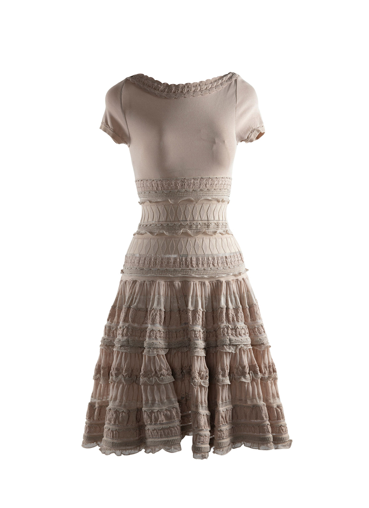 Robe courte évasée détails brodés à manches courtes - Nude