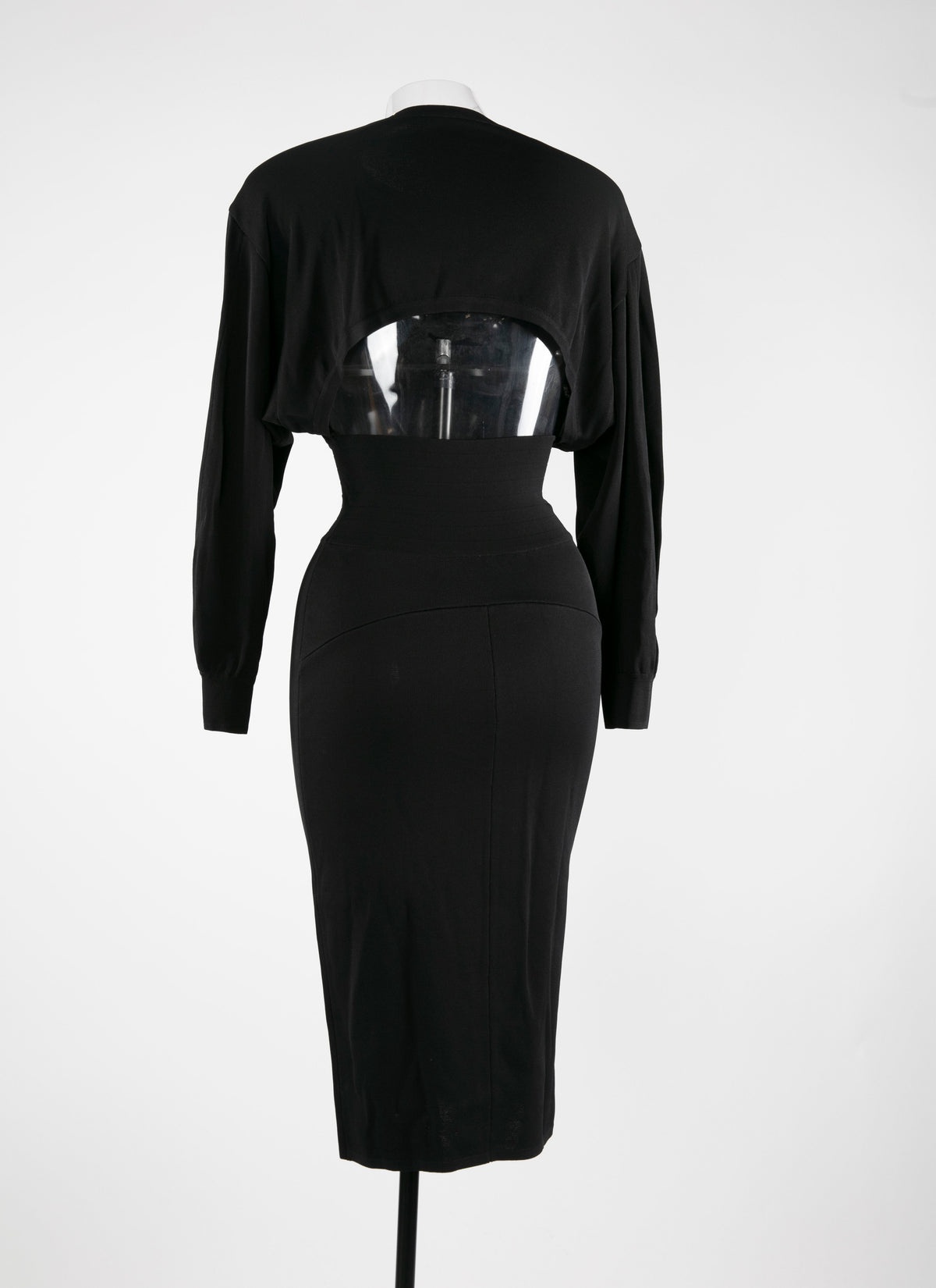 Robe à manches longues cintrée à la taille - Noir