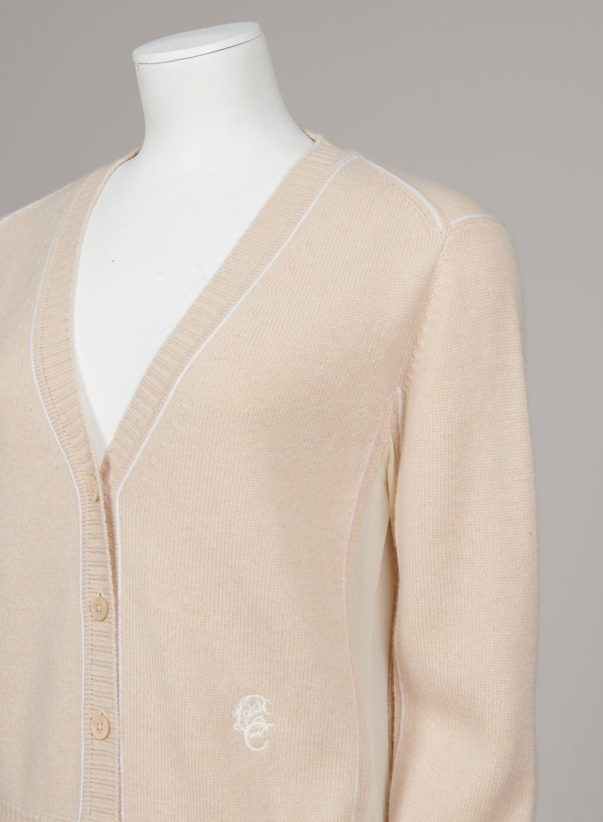 NO PORTE_Creamy Beige CARDIGAN - Creamy Beige