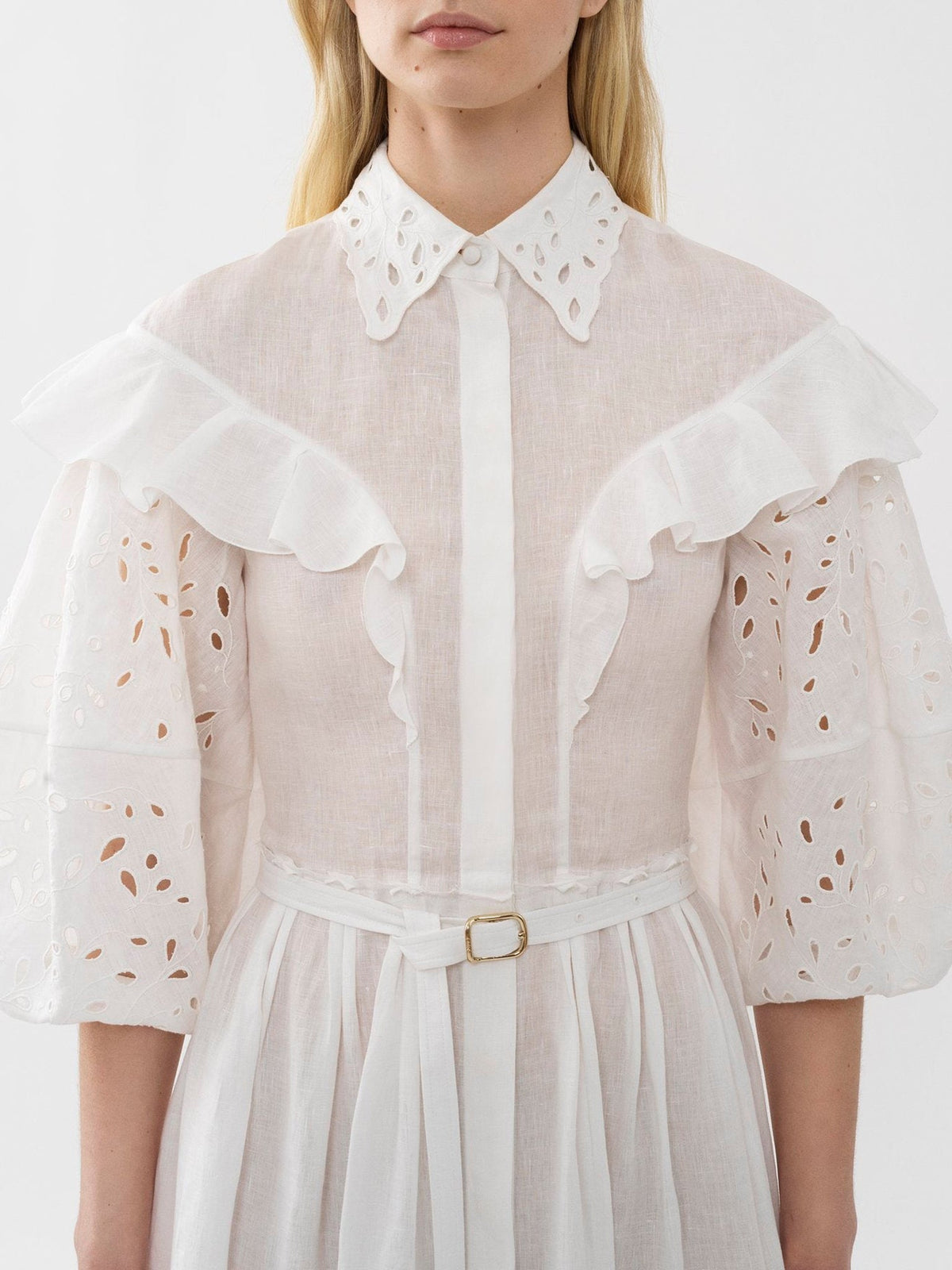 OK PORTE_Robe chemise volantée en lin - Iconic Milk