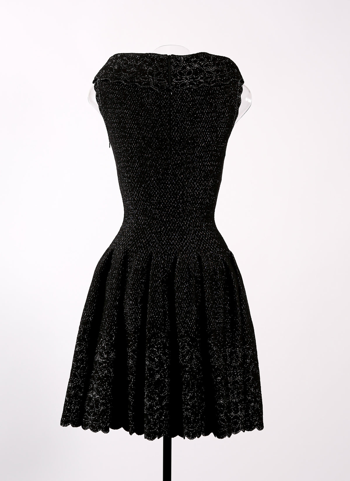 Patio knitted sleeveless dress with closed collar - Black & Silver